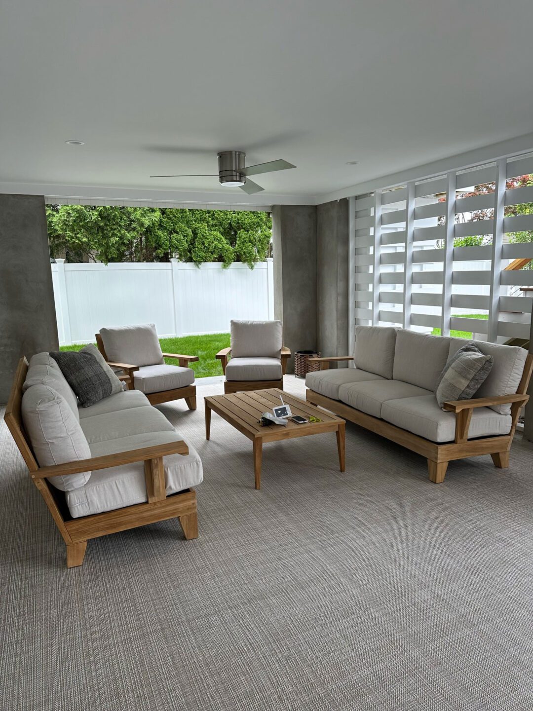 Loggia Indoor/Outdoor